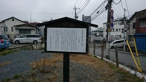 553