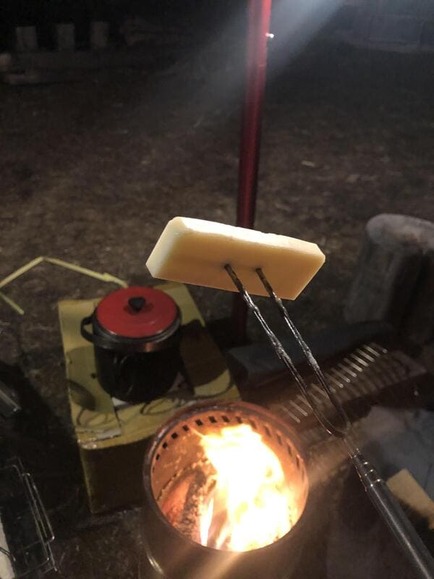 942