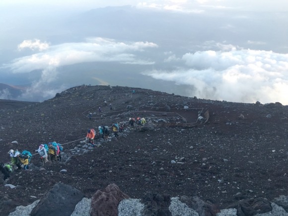 富士山って一人で登れる？