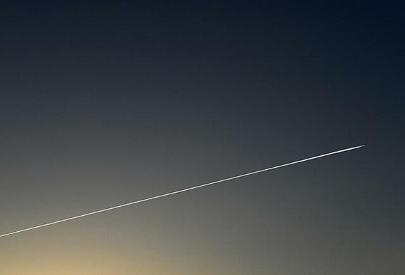 ダボス会議の開幕でプライベートジェット1040機が発着…このCO2排出量は自動車35万台分、温暖化の議論とつじつま合わずと批判の声