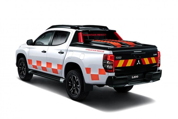 三菱の1トンピックアップトラックリア