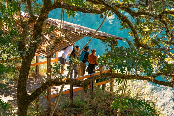 サーマラップパーカとULサーマラップパーカを持ってるけど登山での使いどころがいまいちわからん