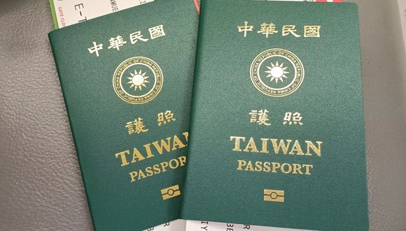 【悲報】 日本でパスポート紛失した台湾人観光客、ホテルにコピー提出も宿泊を断られる