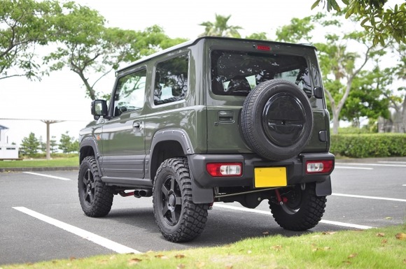 初めての車にJB64ジムニーってどうなん？