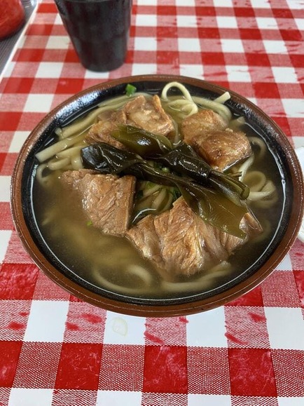 【画像】「沖縄そば」を食いにきたw