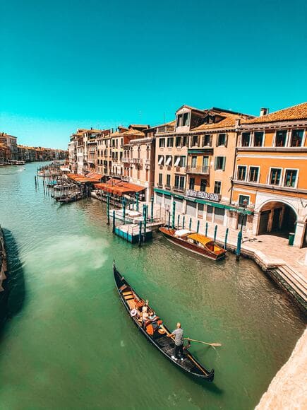 gabriele-rampazzo-w6Vbj_pI8l8-unsplash (1)