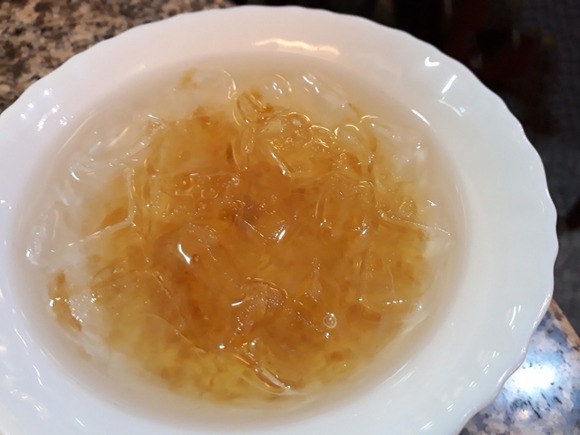 中国人「ツバメの巣かぁ、食ったろ！w」「クマの手かぁ、食ったろ！w」「猛禽類かぁ、食ったろ！w」