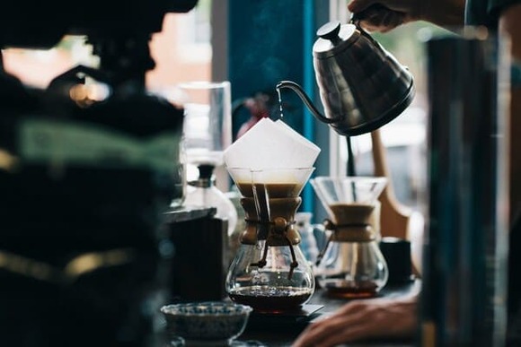 自分でコーヒー淹れてる奴ｗｗｗｗｗｗｗｗｗｗｗｗ