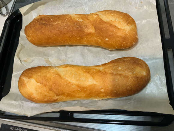 【画像】自分で焼いたパンで朝食食うぞwwwwwwwwwwww