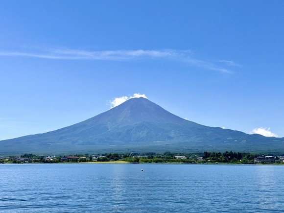 日本人「え？富士山って静岡の山じゃないの？」山梨県民ワイ「いや、実は山梨の山でもあるんやで」