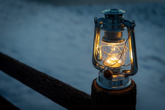 キャンプって何が楽しいのかわからん…虫いるやん