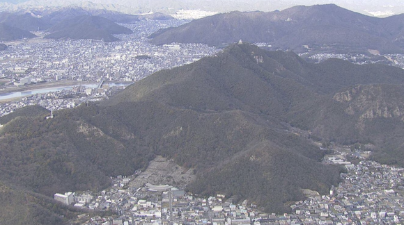 【岐阜】金華山で登山客に道を譲ろうとして…50m下に転落 76歳女性が死亡 標高329メートル 岐阜市