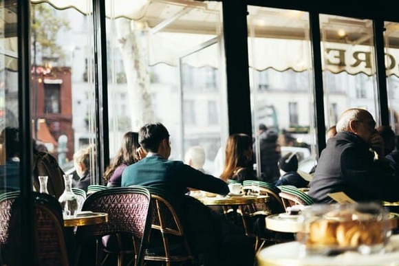 ヨーロッパ旅行してきたんやが、ドイツ人が親切なのに対してフランス人がめっちゃ失礼だった