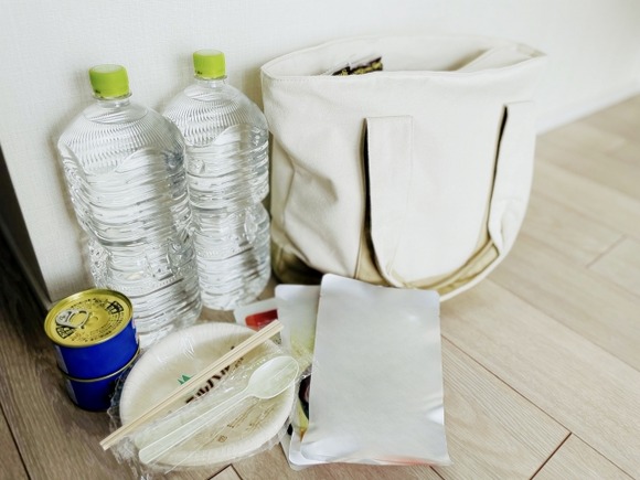 【画像】地震に備えて非常食とか用意したやつｗｗｗｗｗｗｗｗｗｗｗｗ