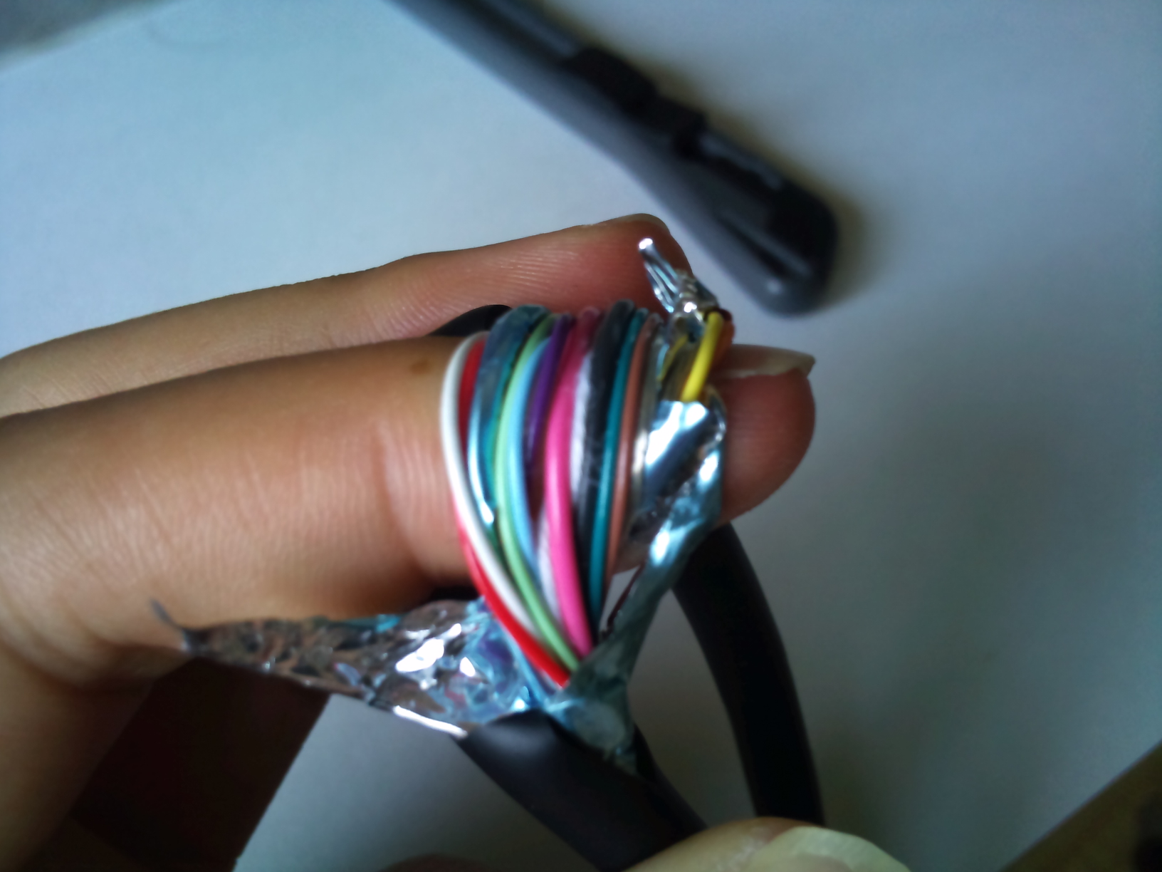 車のオーディオにAUX入力を自作で追加 : カニ爪フライの日々