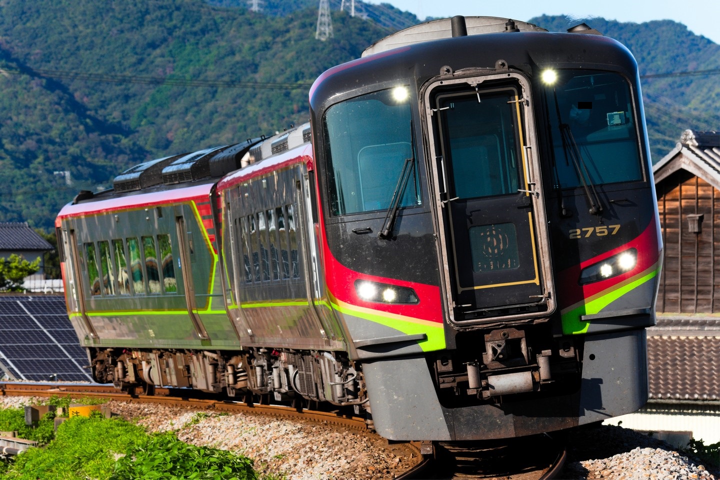 2700系がフル灯で来てくれた : NikonD7200に魅せられて