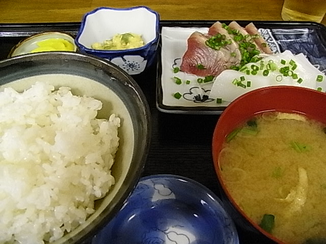 ひとりむすめ で刺身定食のランチ 高田馬場 起業8年目 な経営者のブログ