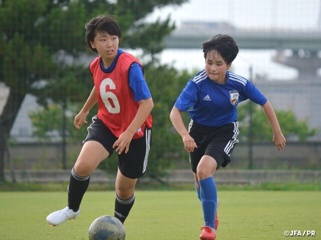 JFAアカデミー堺 トレーニングウェア : ジャージ＆ユニフォーム女子