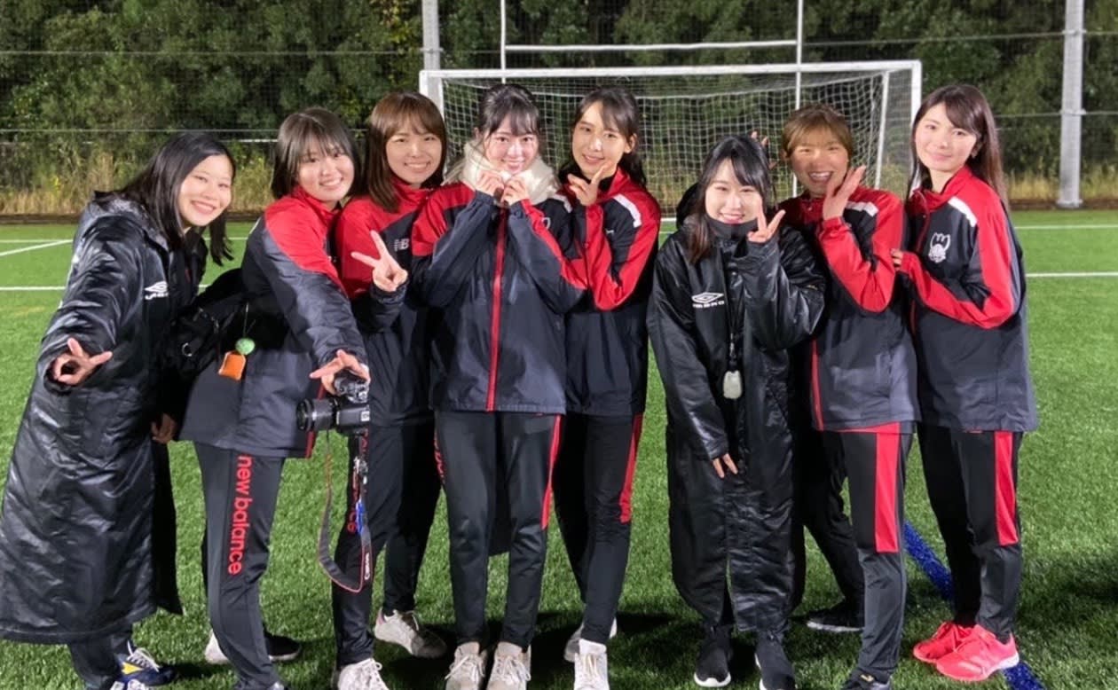 サッカー部女子マネージャー ジャージ ユニフォーム女子