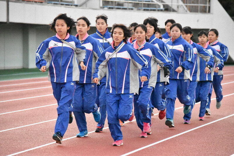 高校陸上部 Mizuno トレーニングウェア ジャージ ユニフォーム女子