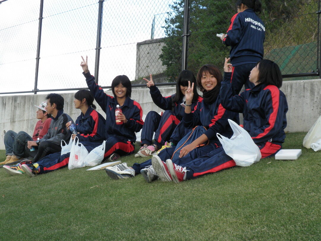広島大学女子サッカー部 トレーニングウェア ジャージ ユニフォーム女子