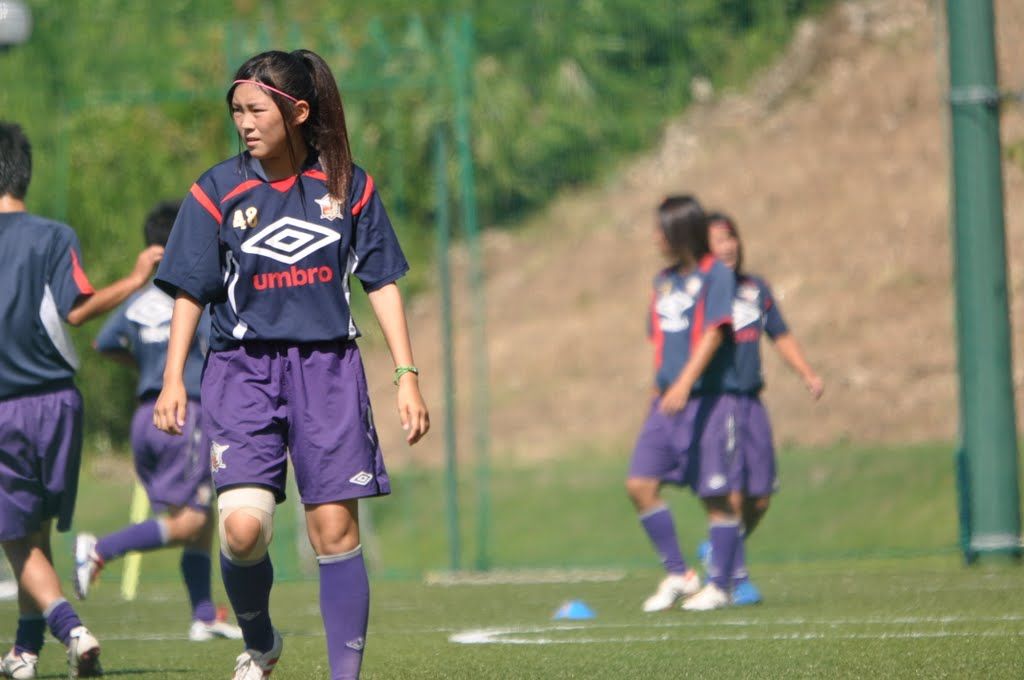 女子サッカー 夏場のトレーニングウェア ジャージ ユニフォーム女子