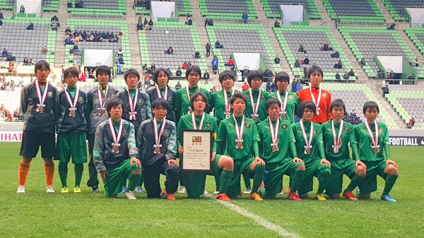 大商学園 2015トレーニングウェアと旧ユニフォーム ジャージ ユニフォーム女子 大商学園 2015トレーニングウェアと旧ユニフォーム ジャージ ユニフォーム女子