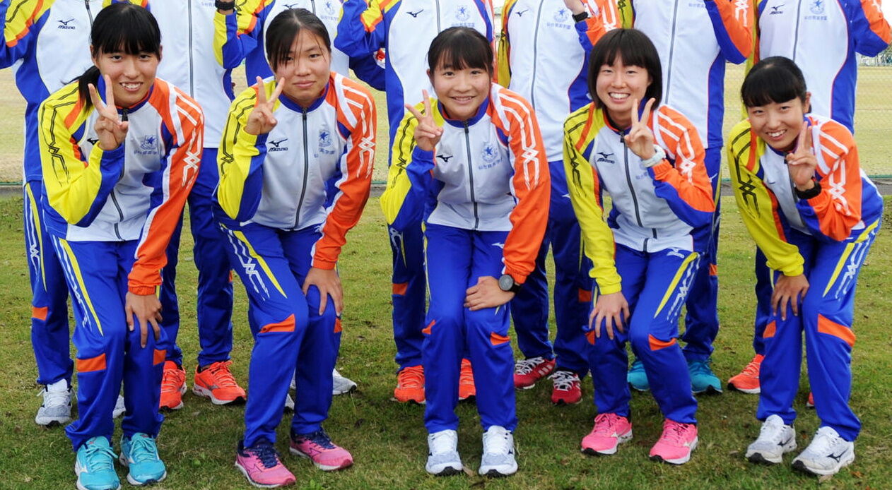 mizuno 仙台育英 陸上部 : ジャージ&ユニフォーム女子 mizuno 仙台育英 陸上部 : ジャージ&ユニフォーム女子