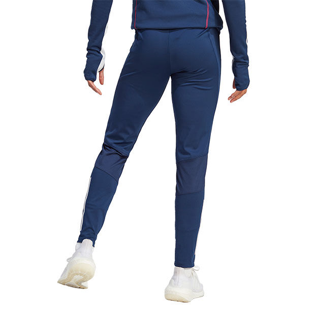 adidas なでしこジャパン 新トレーニングウェアとユニフォーム