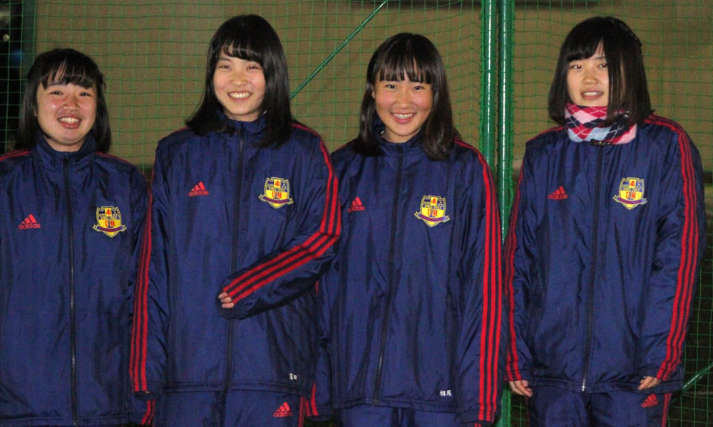 adidas サッカー部女子マネージャー : ジャージ＆ユニフォーム女子