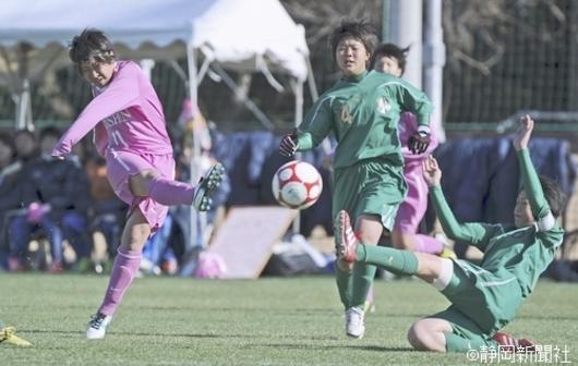 大商学園 2015トレーニングウェアと旧ユニフォーム ジャージ ユニフォーム女子 大商学園 2015トレーニングウェアと旧ユニフォーム ジャージ ユニフォーム女子