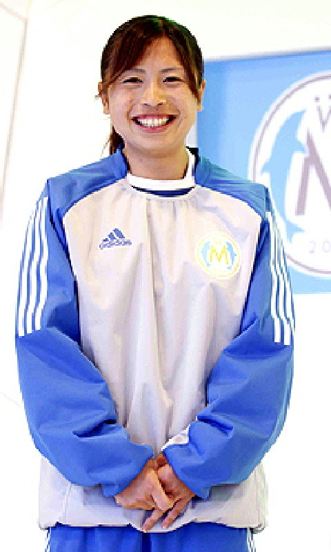 adidas マリーゼ時代の鮫島彩選手 : ジャージ&ユニフォーム女子 adidas マリーゼ時代の鮫島彩選手 : ジャージ&ユニフォーム女子