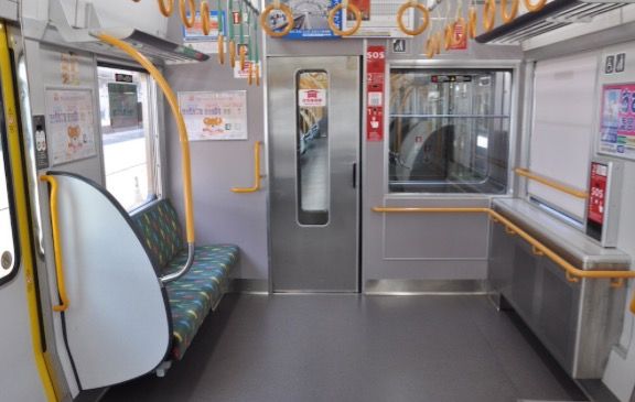 051 Jr快速 車内 車いすスペース でのアクシデント 2017 5 19 電動車いす さるさる横丁