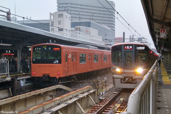 JR西日本、大阪環状線でオレンジ色の201系電車が引退　