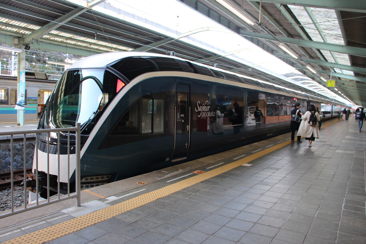 大人の伊豆を感じられる旅へ サフィール踊り子 観光列車アーカイブ