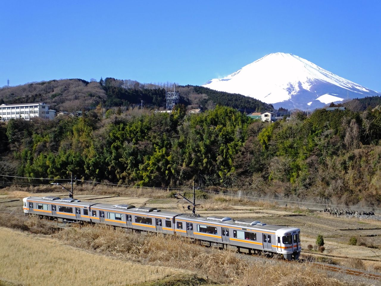 新春の御殿場線と富士山を撮影する 快特京王稲田堤の日々の日記 新春の御殿場線と富士山を撮影する 快特京王稲田堤の日々の日記