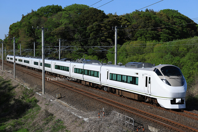 a3cea223-s.jpg