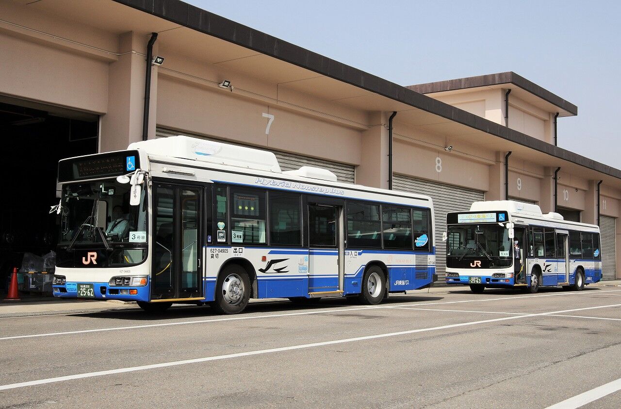 JR東海バス(貸切車) 627-04905 : エヌティーさんの検修庫(trans5885)