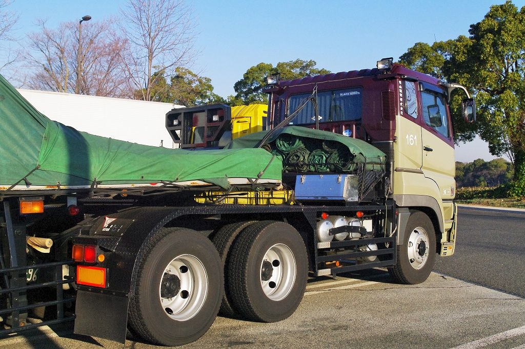 米山運送 平床トレーラー エヌティーさんの検修庫 Trans55