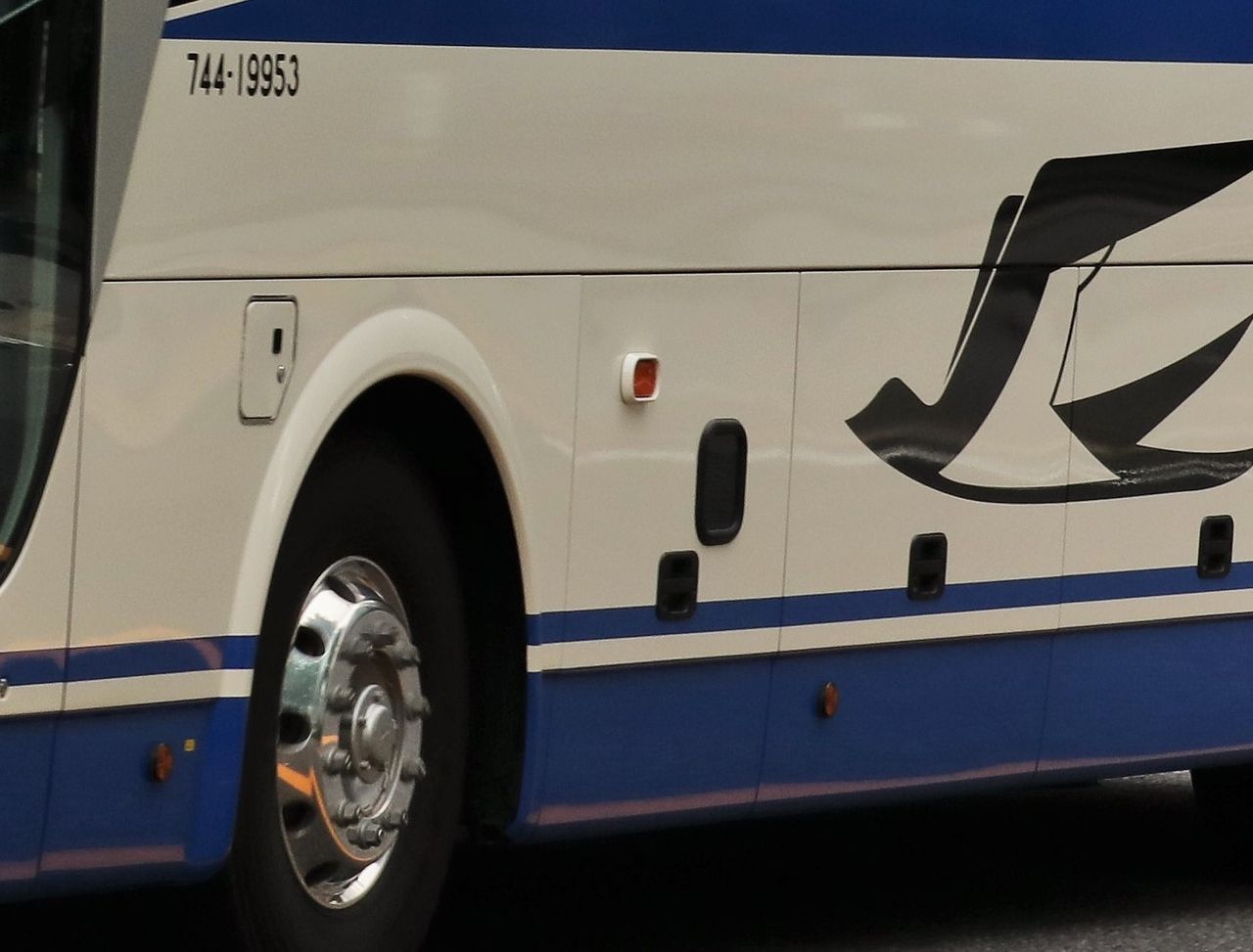 JR東海バス(高速車) 744-19953 : エヌティーさんの検修庫(trans5885)