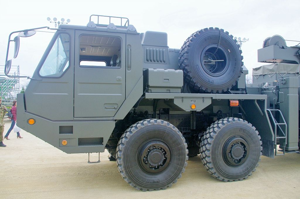 陸上自衛隊 重装輪回収車#1 : エヌティーさんの検修庫(trans5885)