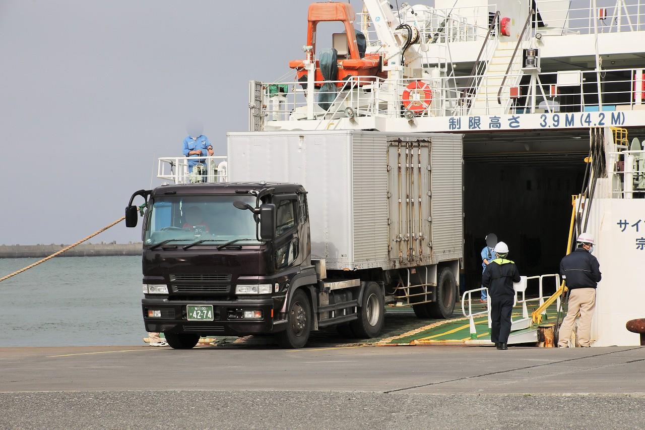 北日本物流 冷蔵トレーラー エヌティーさんの検修庫 Trans55 北日本物流 冷蔵トレーラー エヌティーさんの検修庫 Trans55