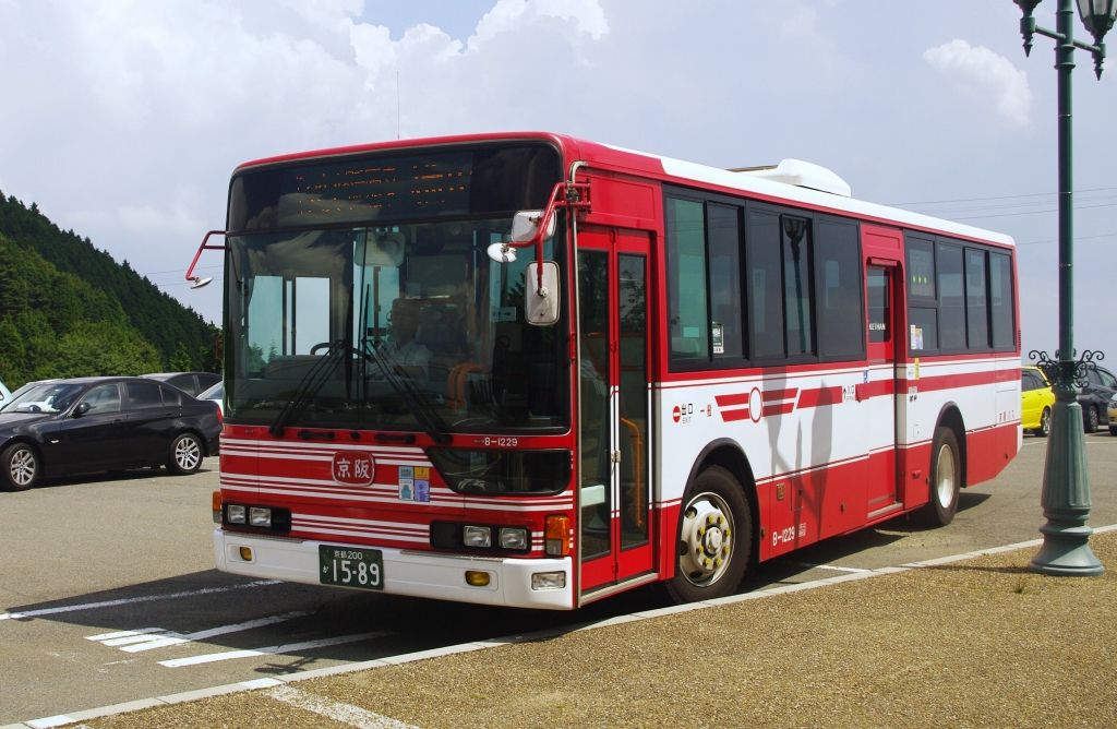 京阪バス（路線車） B-1229号車 : エヌティーさんの検修庫