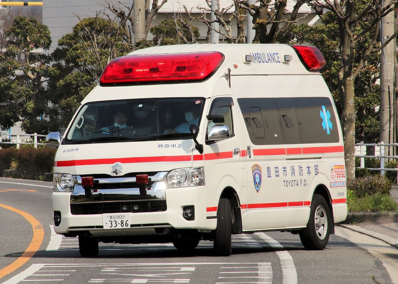 救急車2 Gsu-JwSa0AA3oo8.jpg:large