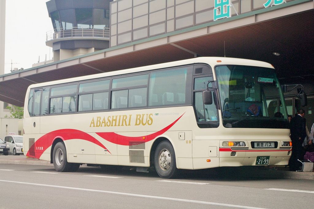 網走バス 貸切車 2199号車 エヌティーさんの検修庫 Trans55