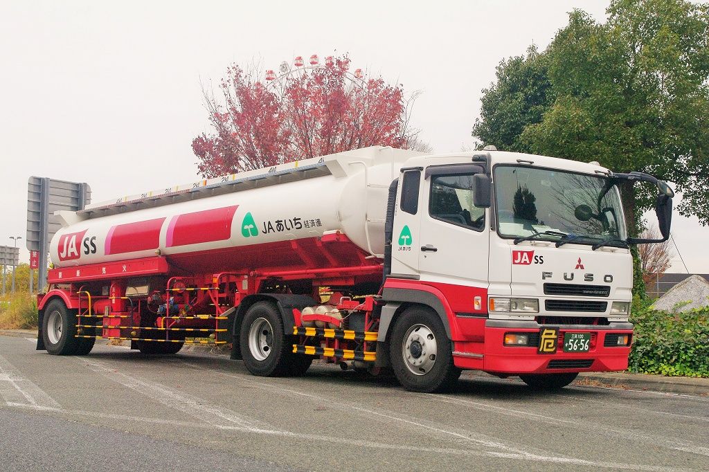 タンクローリー エヌティーさんの検修庫 Trans55