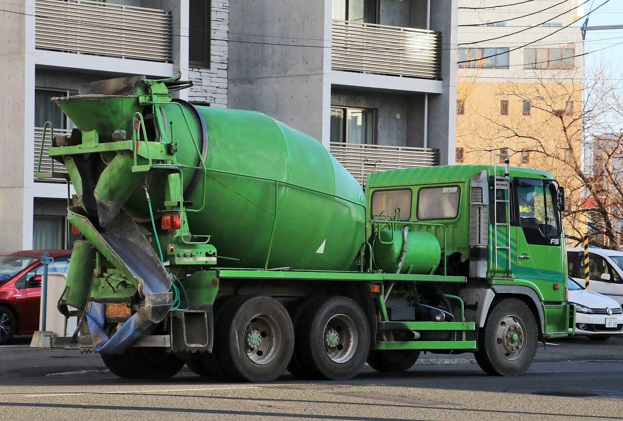 太平洋興運 2574号車(ミキサー車) : エヌティーさんの検修庫(trans5885)