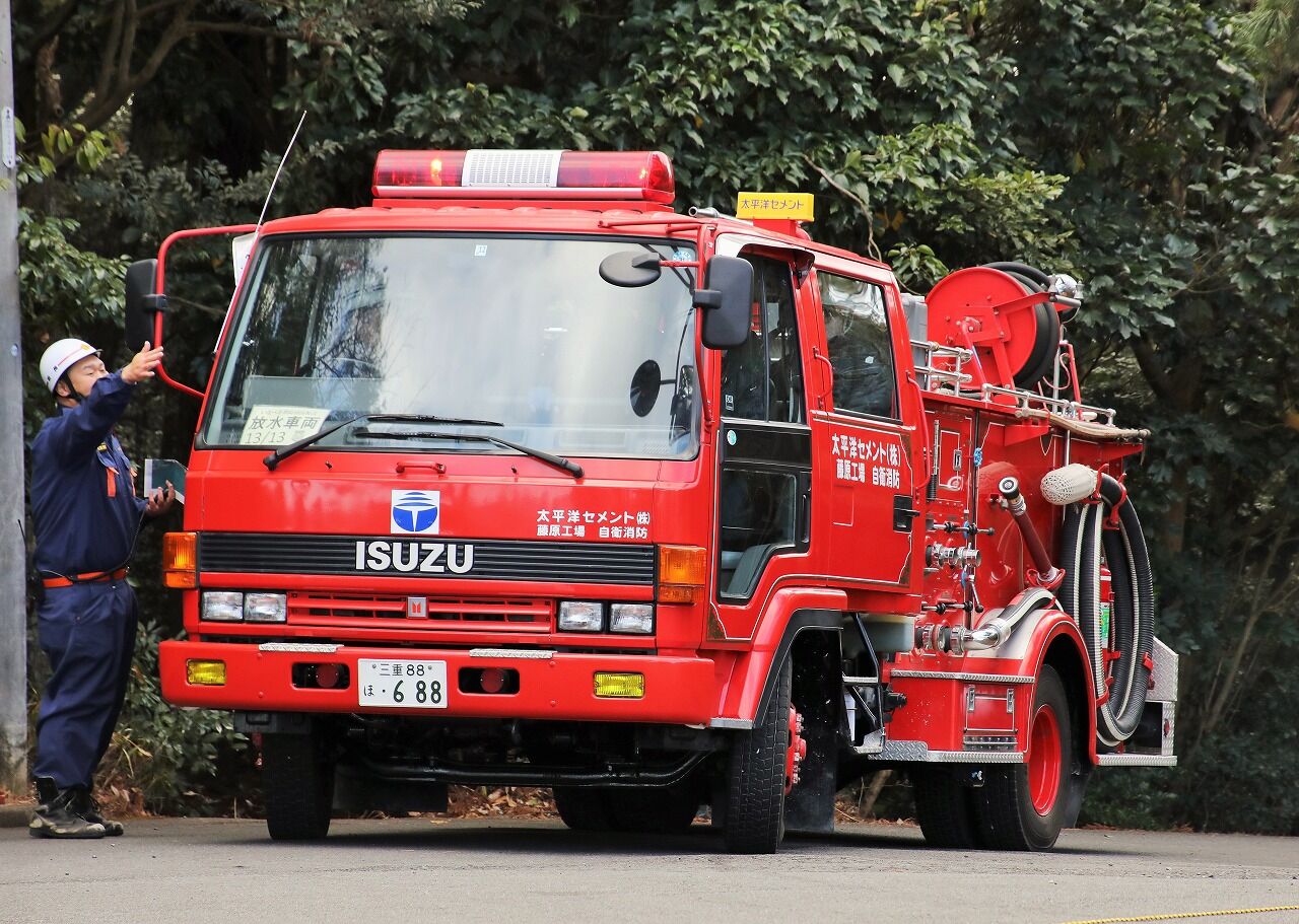 太平洋セメント 水槽付きポンプ車 : エヌティーさんの検修庫