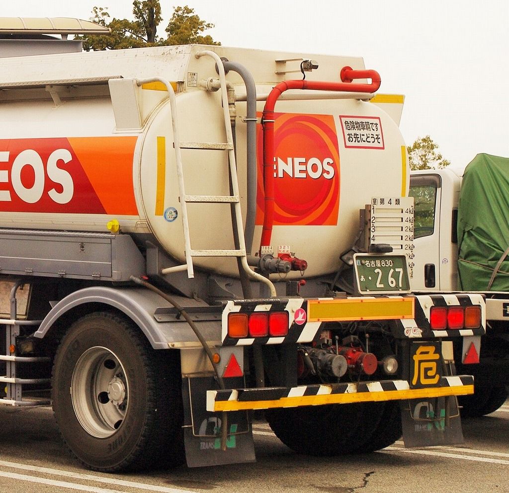 タンクローリー エヌティーさんの検修庫 Trans55