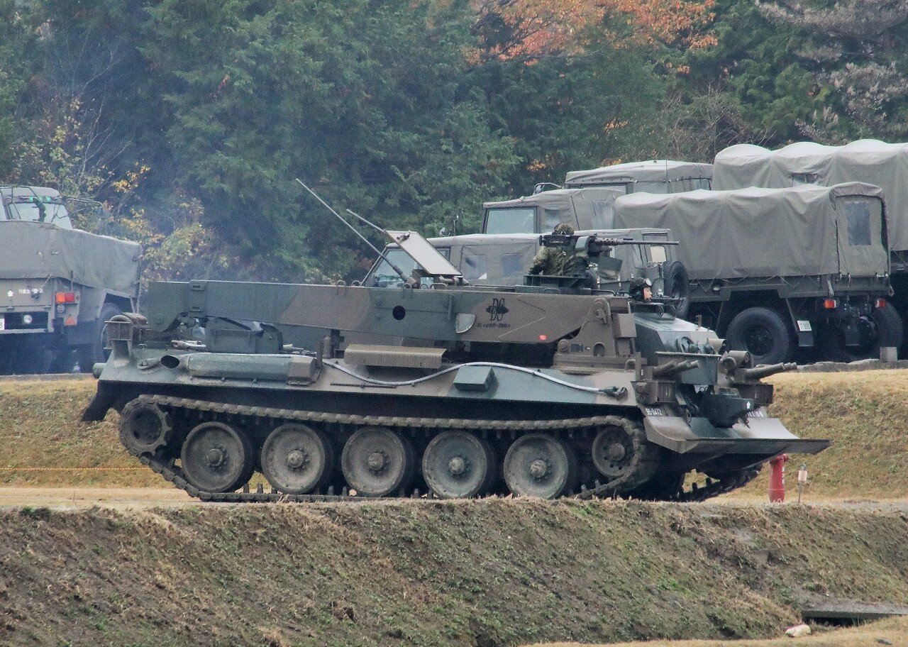 戦車部隊 78式戦車回収車(第10後方支援連隊) : エヌティーさんの検修庫